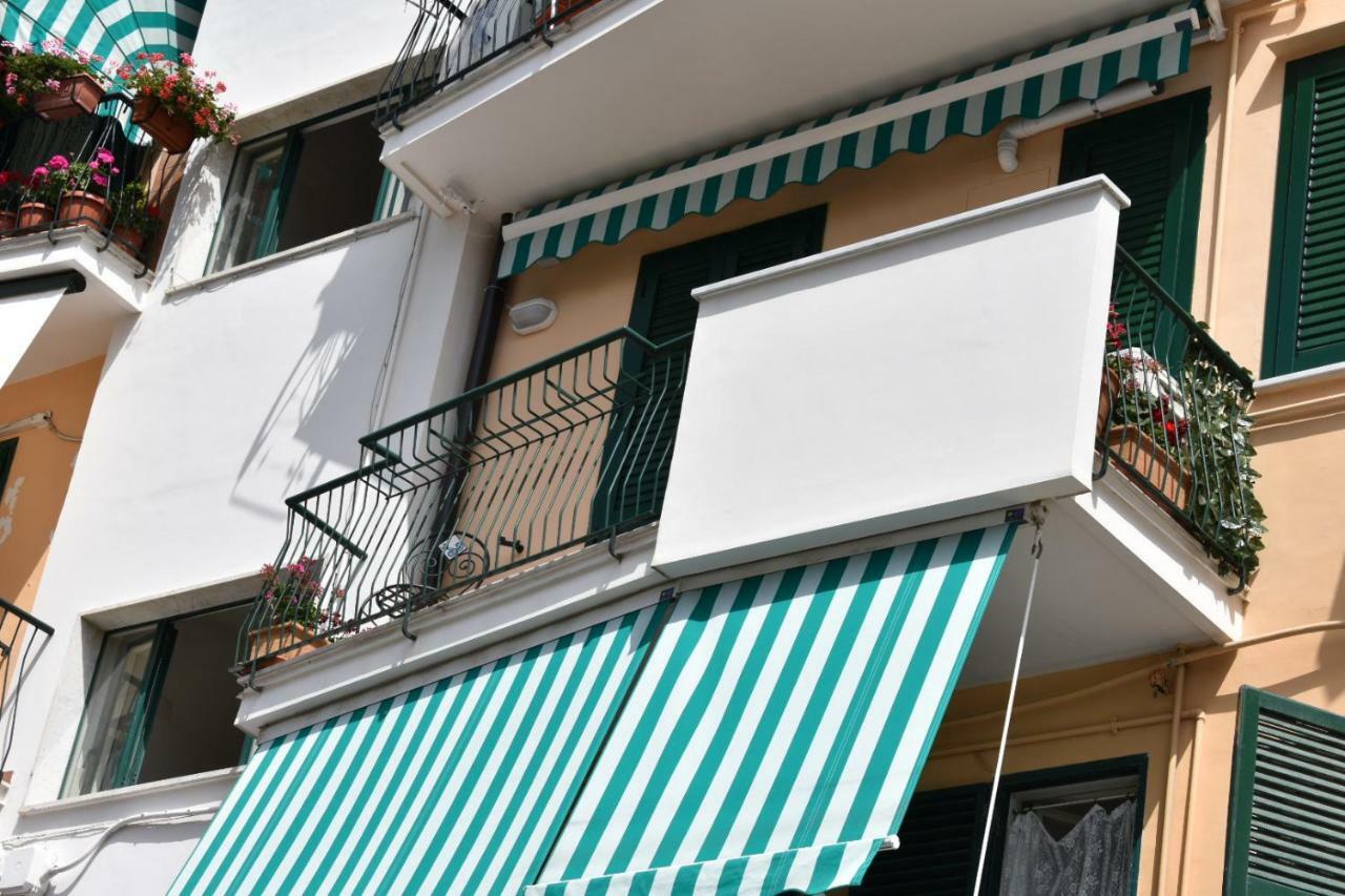 La Casa Di Zeffiro Apartment Майори Екстериор снимка