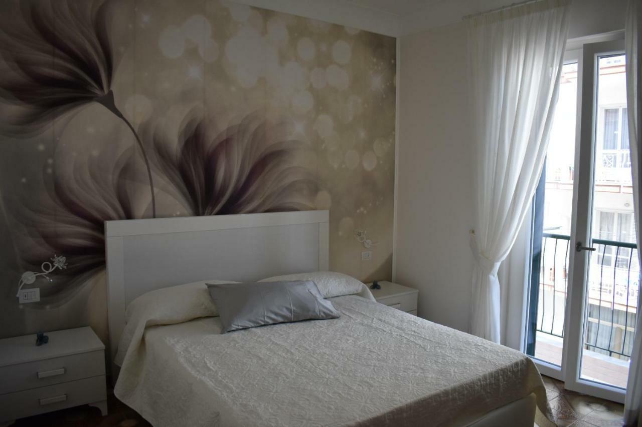 La Casa Di Zeffiro Apartment Майори Екстериор снимка