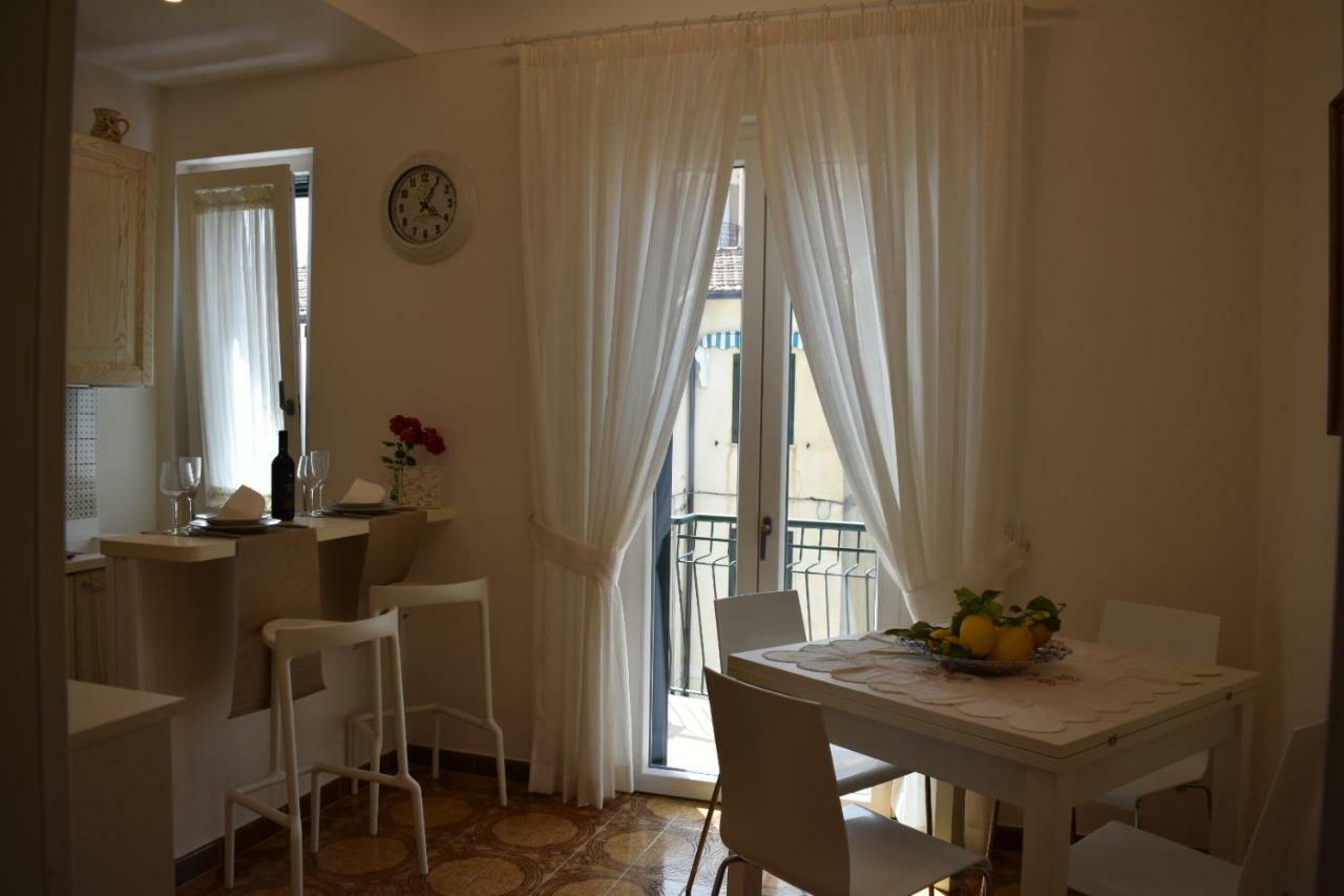 La Casa Di Zeffiro Apartment Майори Екстериор снимка