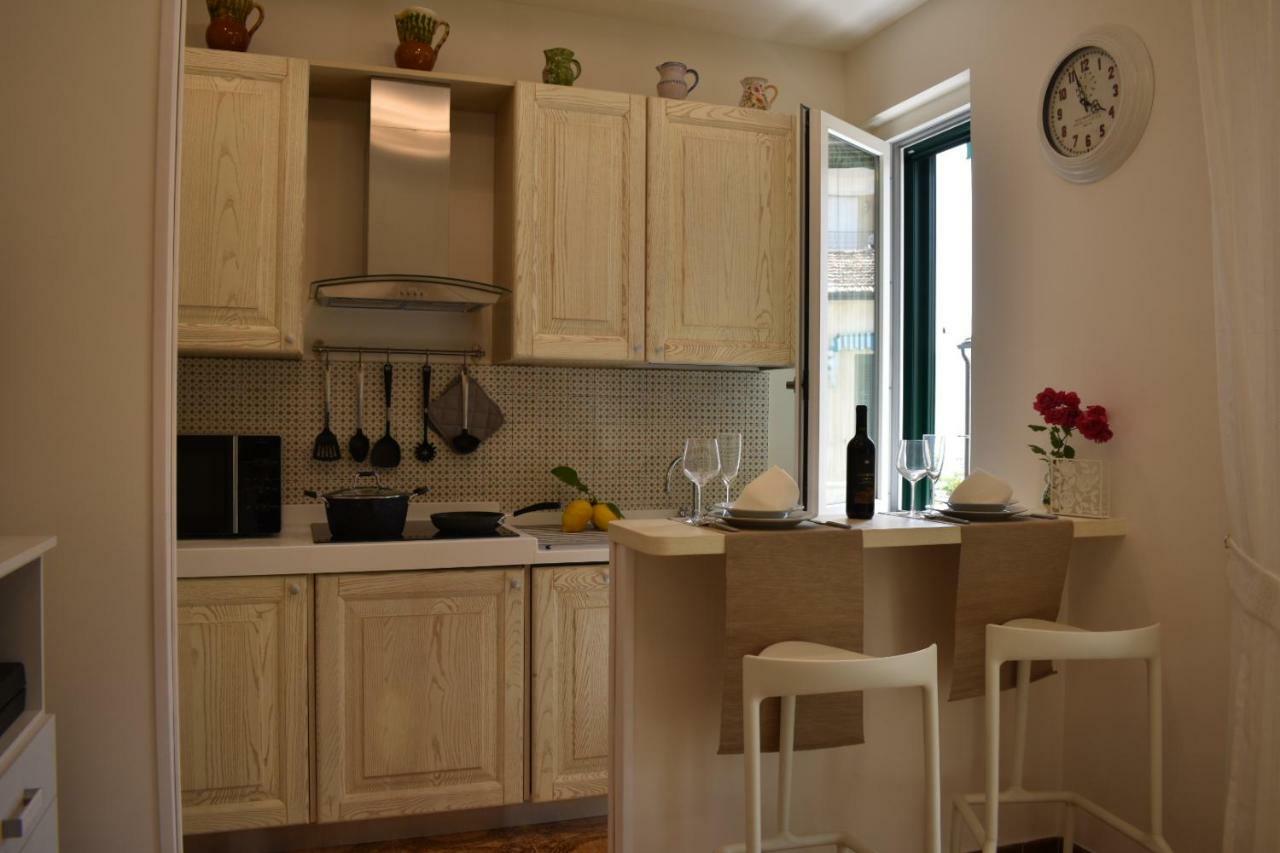La Casa Di Zeffiro Apartment Майори Екстериор снимка