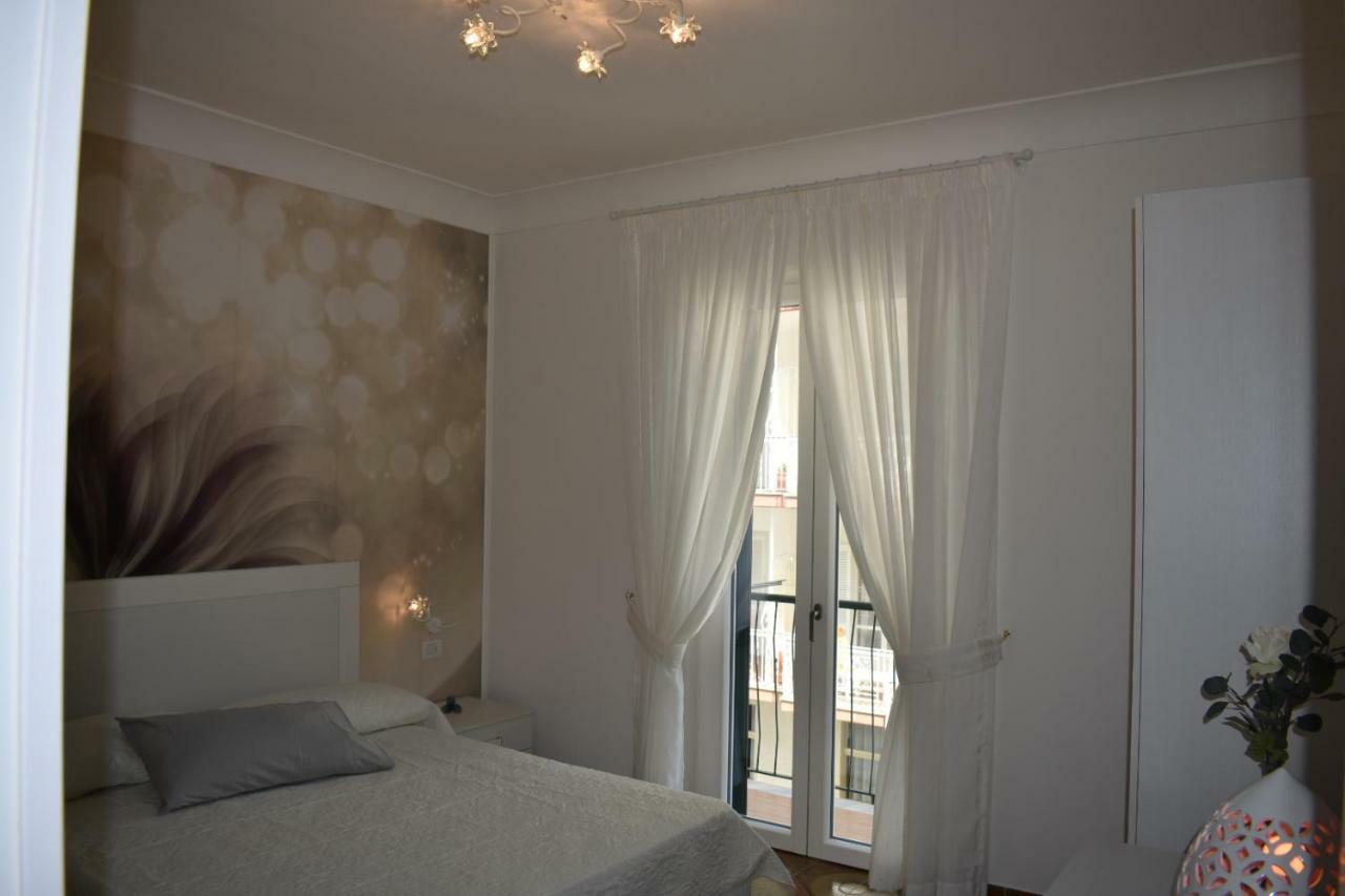 La Casa Di Zeffiro Apartment Майори Екстериор снимка